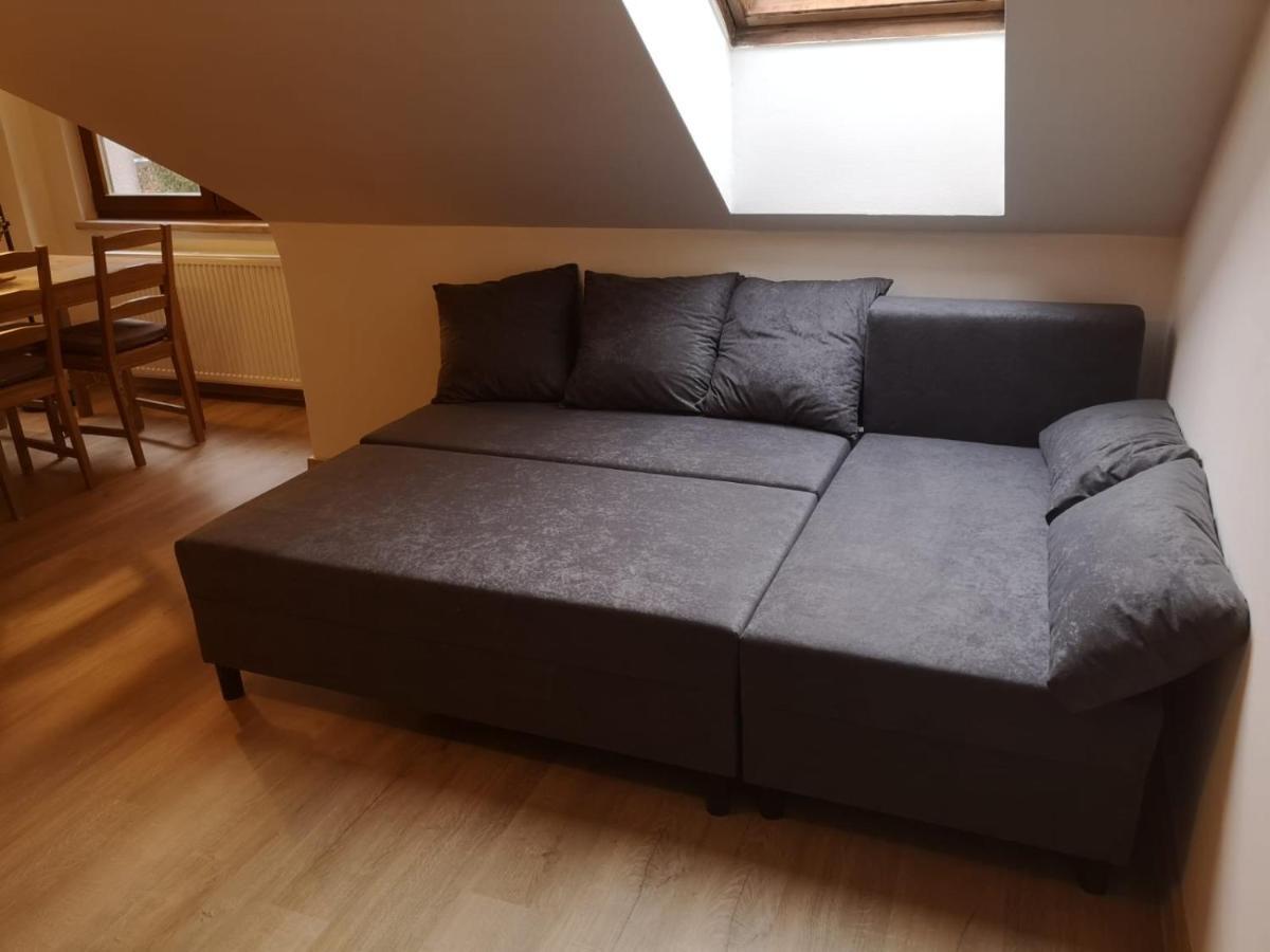 Apartment Attic 야히모프 외부 사진